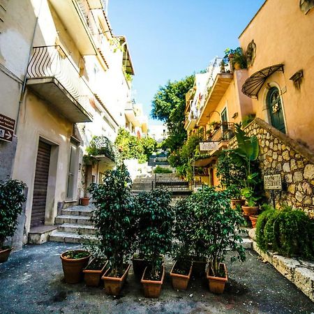 Il Gelsomino Taormina Center Apartment Bagian luar foto
