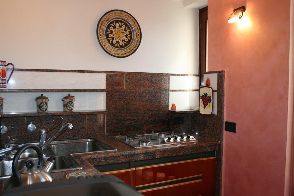 Il Gelsomino Taormina Center Apartment Ruang foto