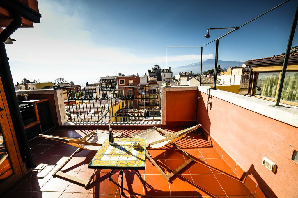 Il Gelsomino Taormina Center Apartment Bagian luar foto