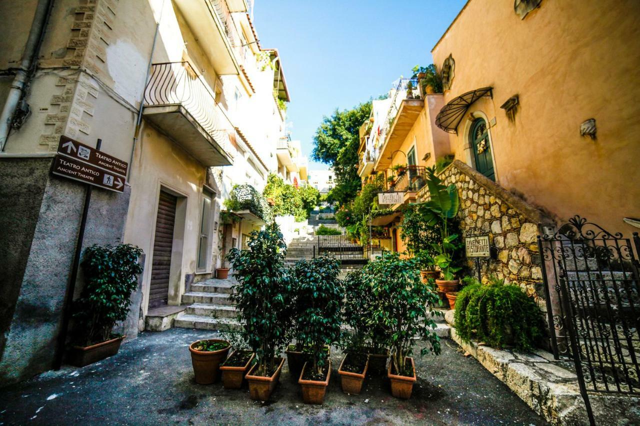 Il Gelsomino Taormina Center Apartment Bagian luar foto