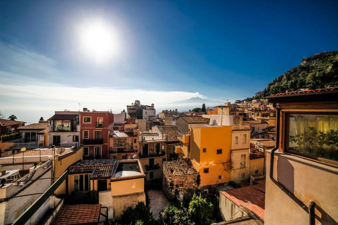 Il Gelsomino Taormina Center Apartment Bagian luar foto